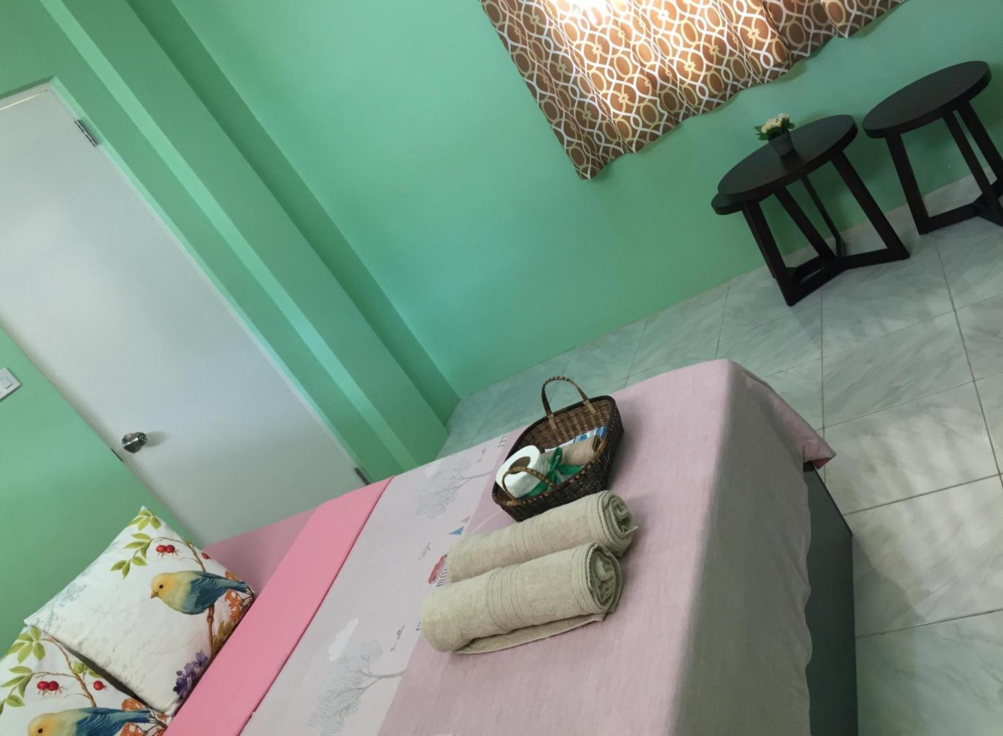 Andresas Homestay 로복 외부 사진