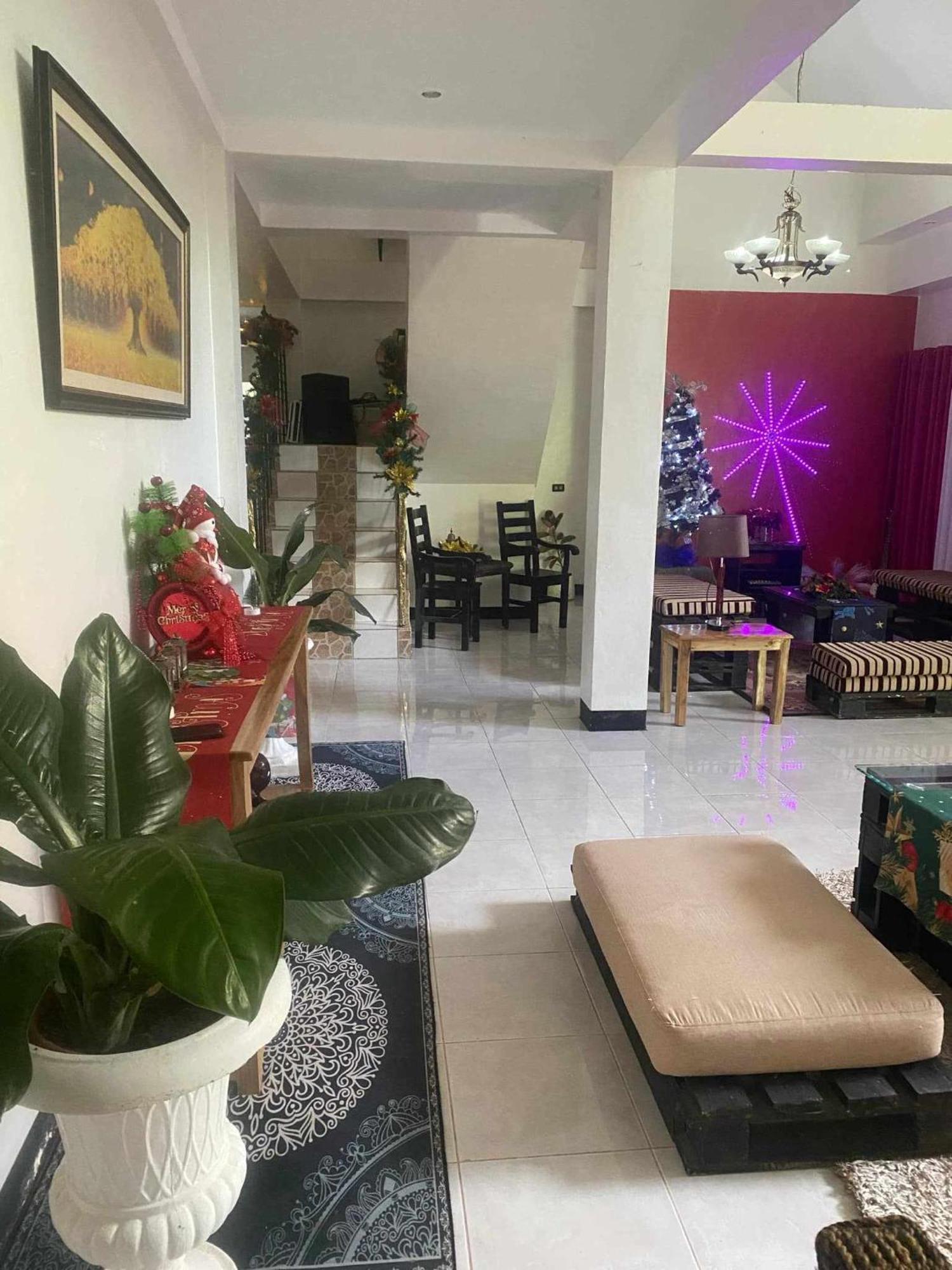 Andresas Homestay 로복 외부 사진
