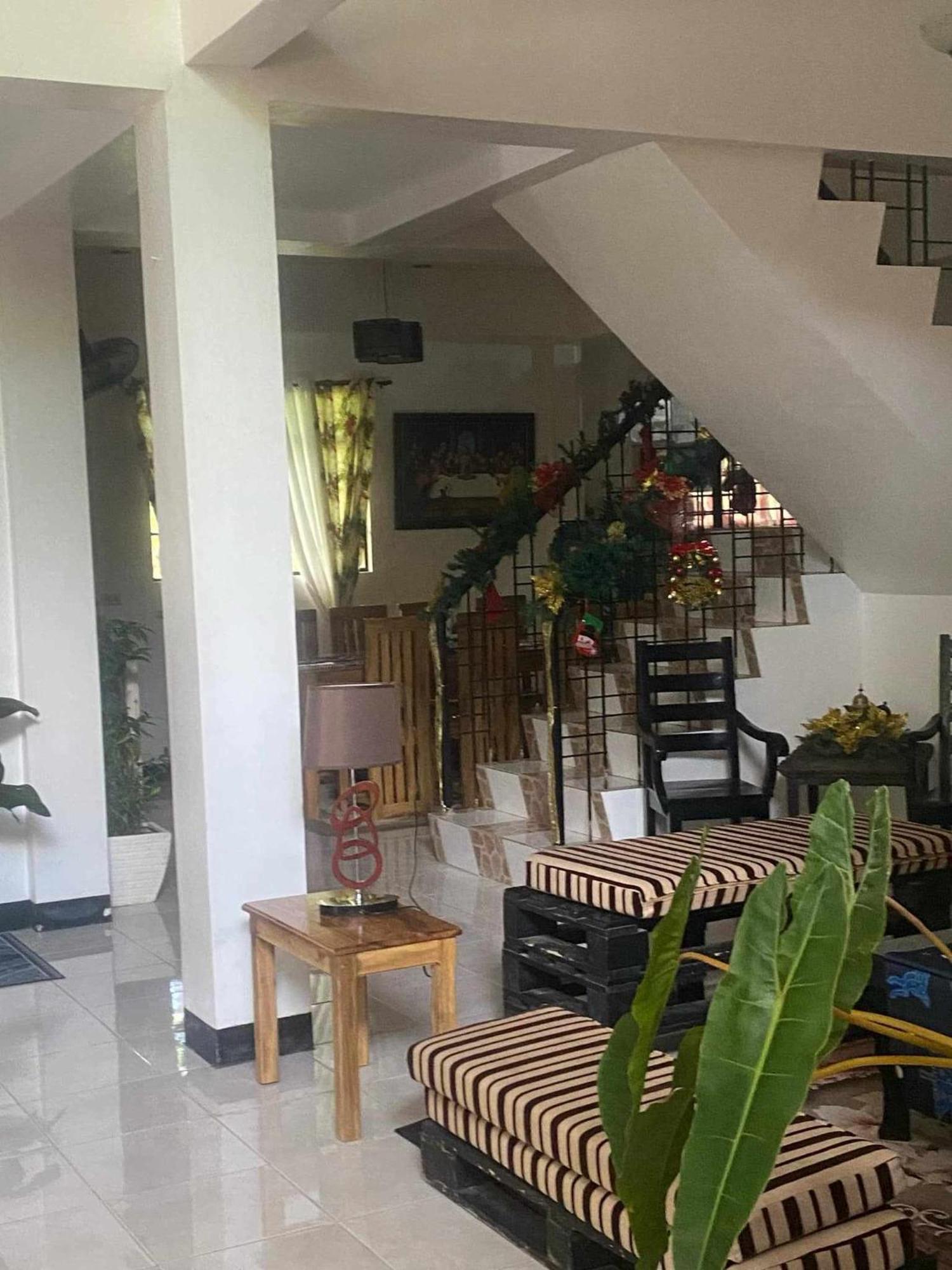 Andresas Homestay 로복 외부 사진