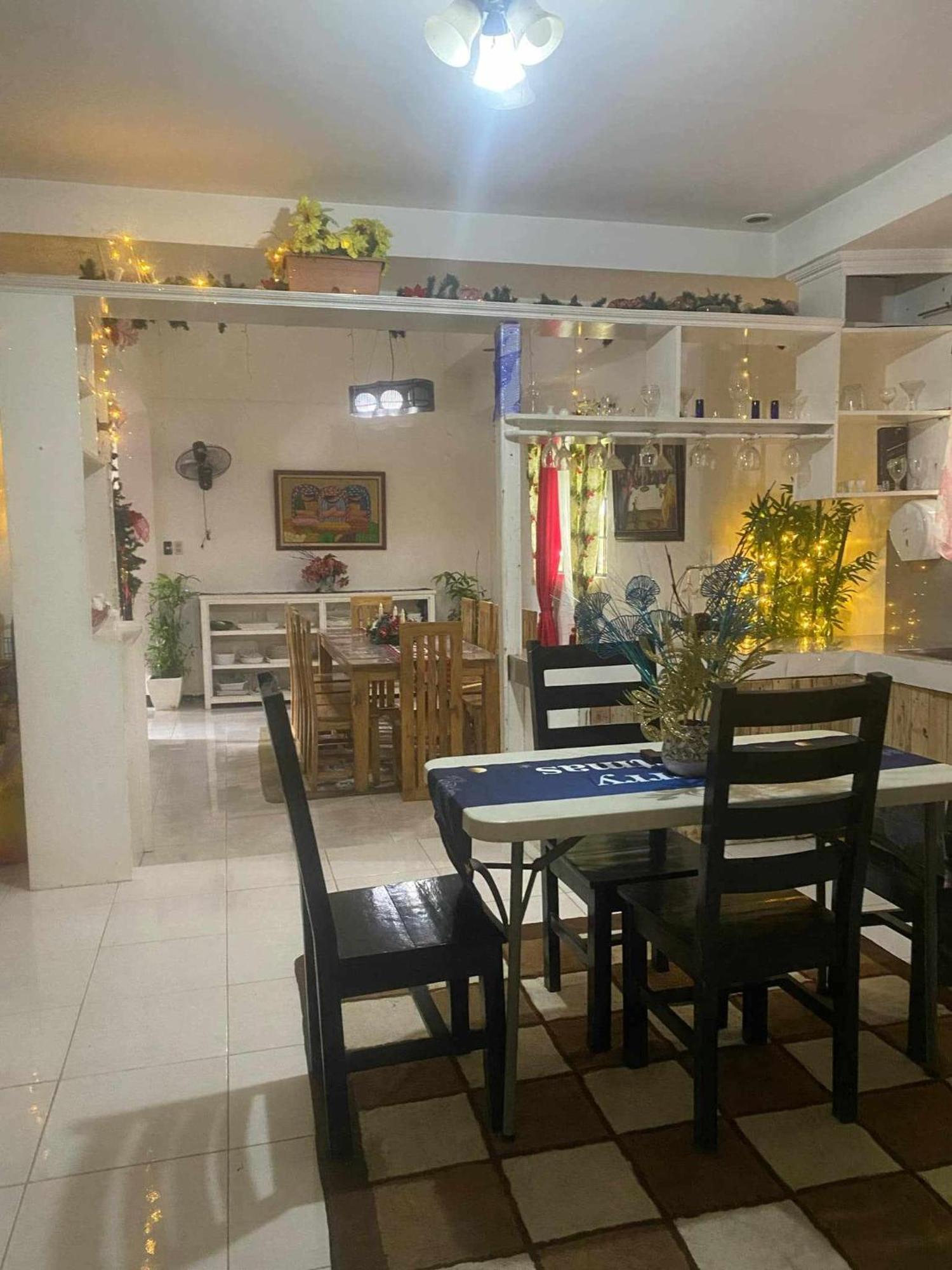 Andresas Homestay 로복 외부 사진