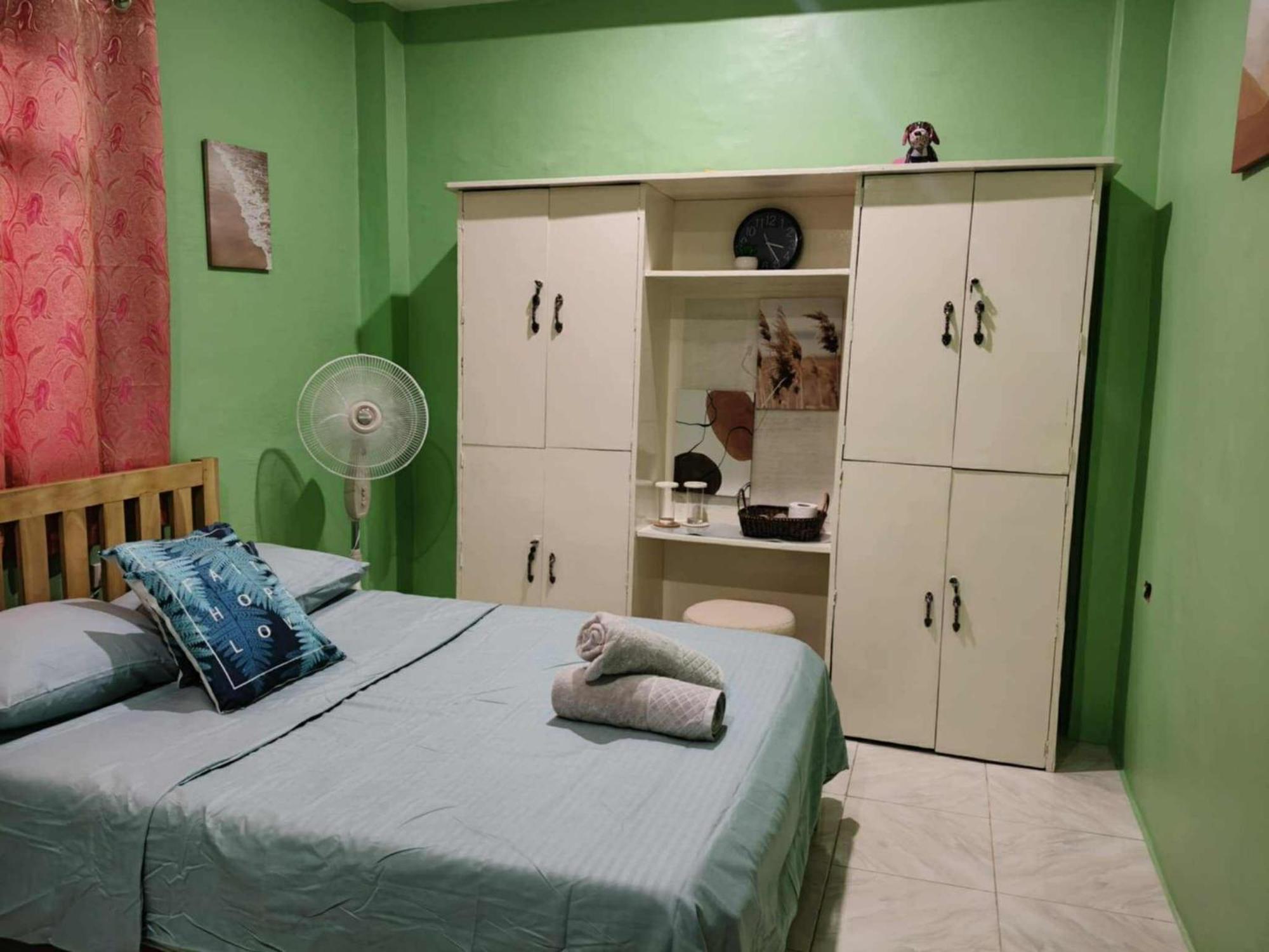Andresas Homestay 로복 외부 사진